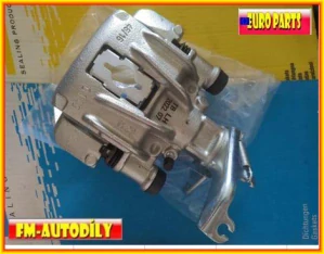 Brzdový třmen 0015Kit New EUROPARTS Nissan Cabstar Renault Maxity od 20066 pravý zadní s držákem